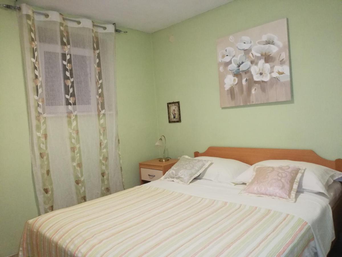 I&J Relaxing Beach Apartments Račišće 外观 照片