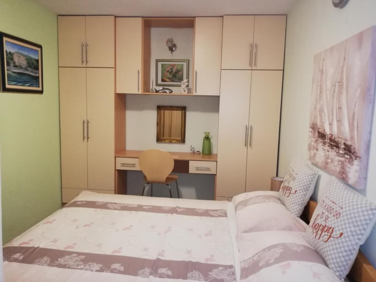 I&J Relaxing Beach Apartments Račišće 外观 照片