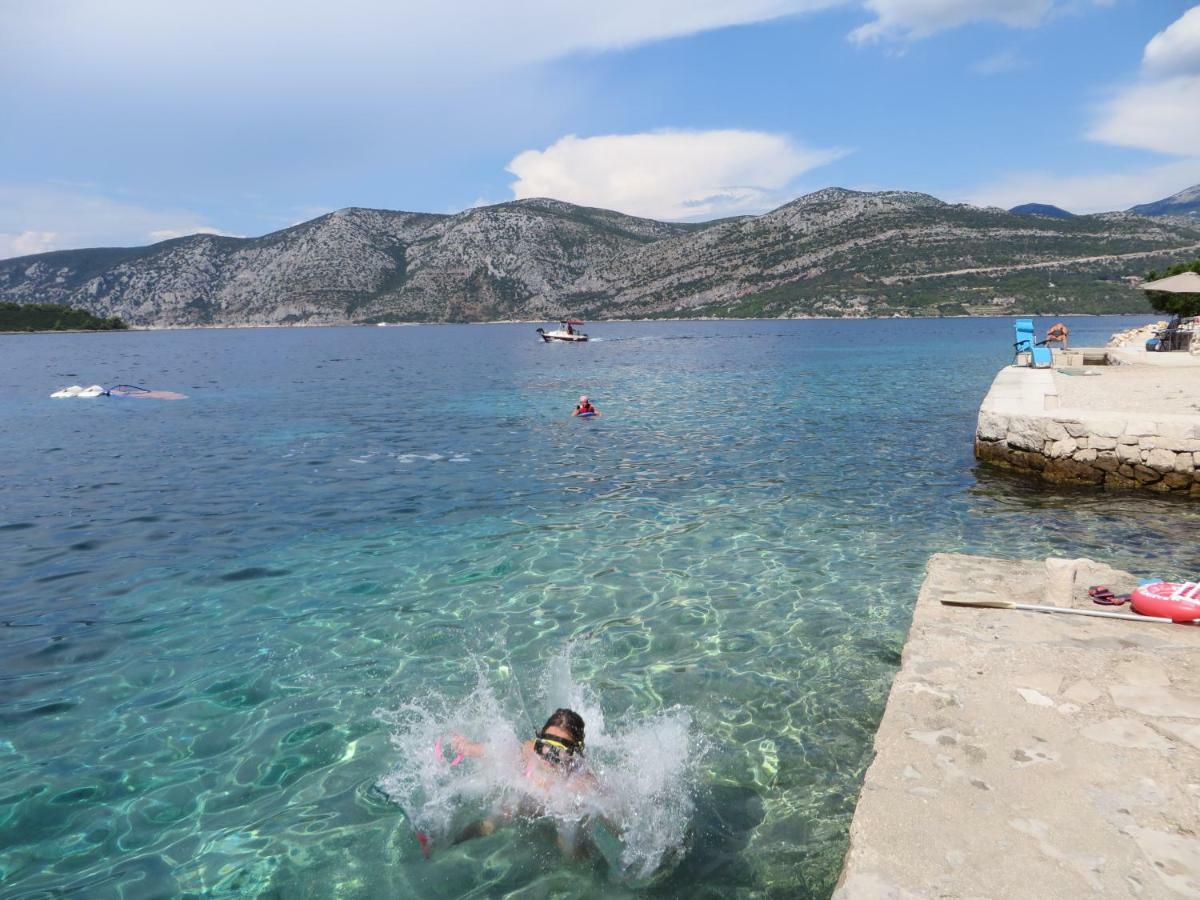 I&J Relaxing Beach Apartments Račišće 外观 照片