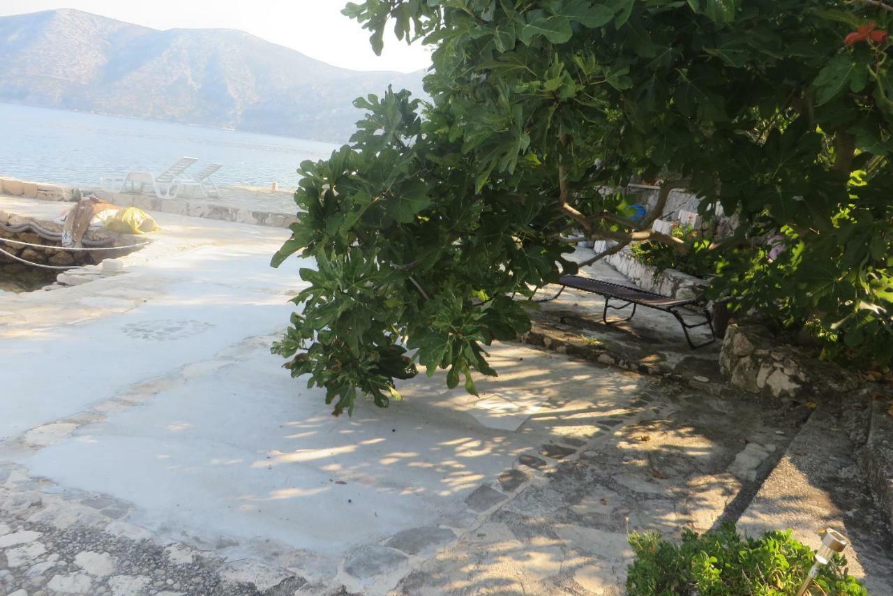 I&J Relaxing Beach Apartments Račišće 外观 照片