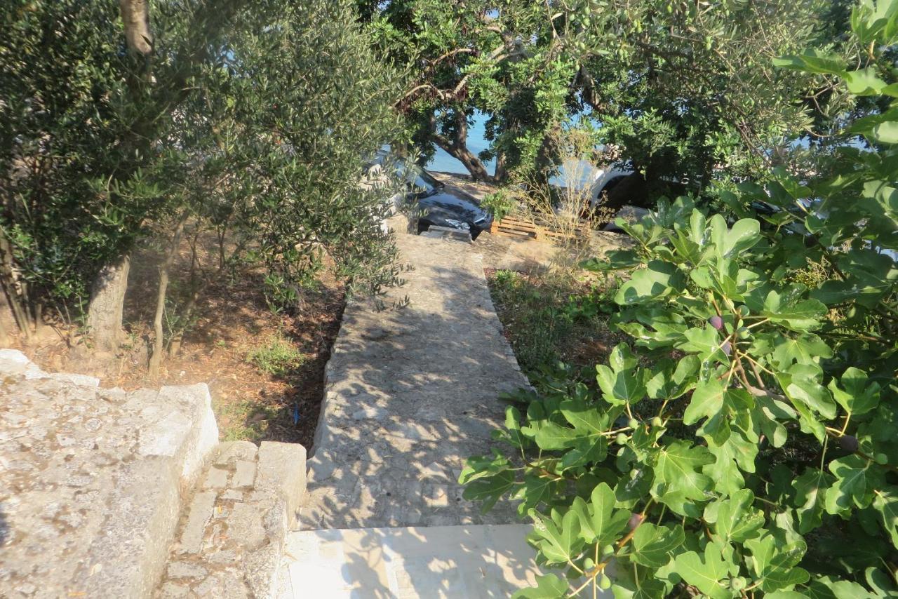 I&J Relaxing Beach Apartments Račišće 外观 照片